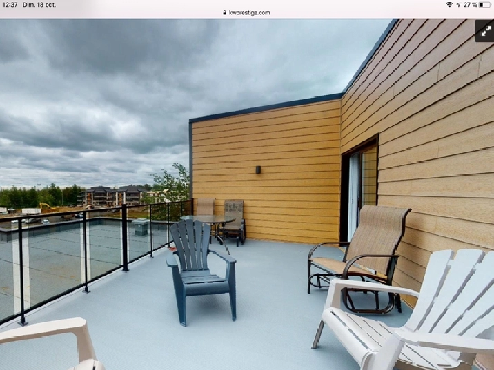 Luxueux Condo 4 1/2 avec mezzanine et terrasse St-Janvier