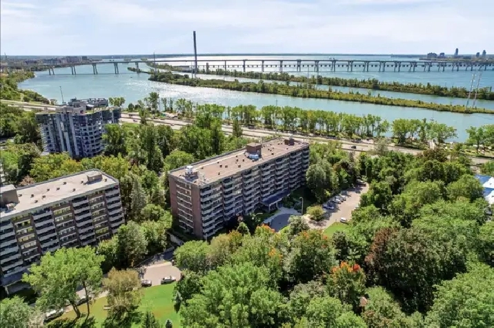 Superbe Condo Meublé et Tout Inclus à Saint-Lambert