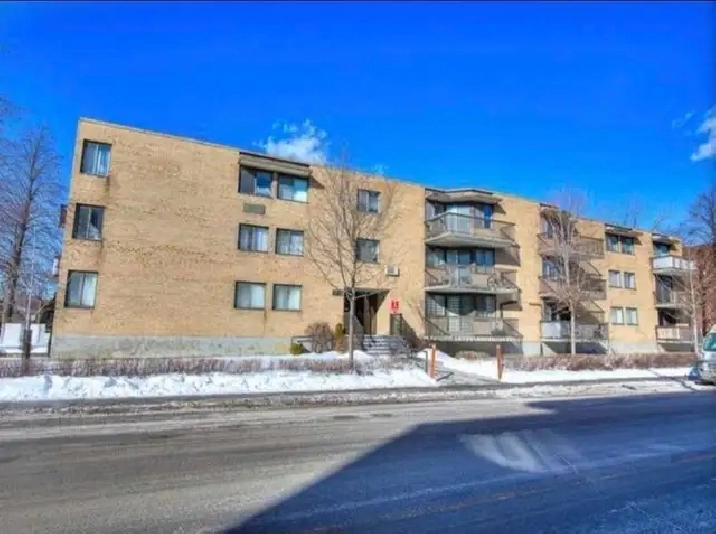 condo 3 1/2 with an indoor garage