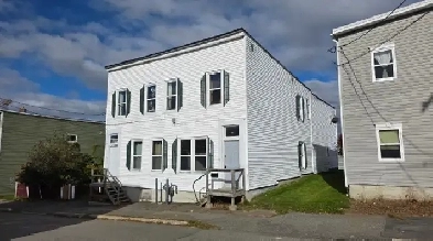 197 Britain St — 1 Bedroom Apartment in Uptown!