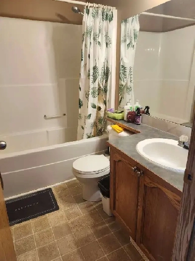 Upstairs Room for Rent - Coventry Road