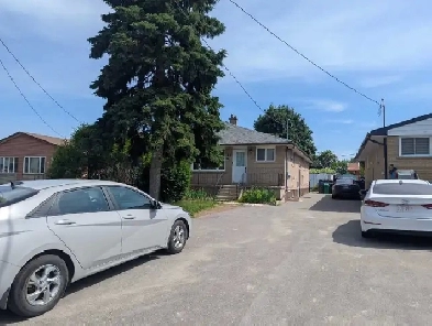 3 Bdrm House for Rent – Brampton (Kennedy & Steeles)