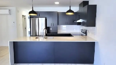 CONDO LUXE 4½ – 5 Électros, Parking et Locker Inclus
