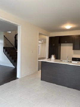 House for Rent in Innisfil/Barrie