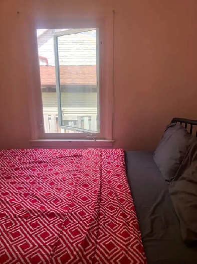Beautiful, Furnished Room on main floor in Scarborough for Rent