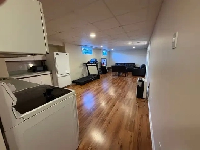 1 bedroom basement available
