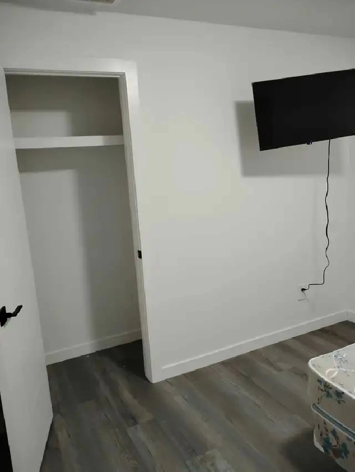 Move-In Ready 1-Bedroom Suite Furnished Utilities Included