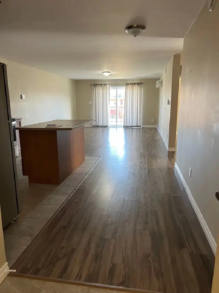 beautiful 2 bedroom apartment
