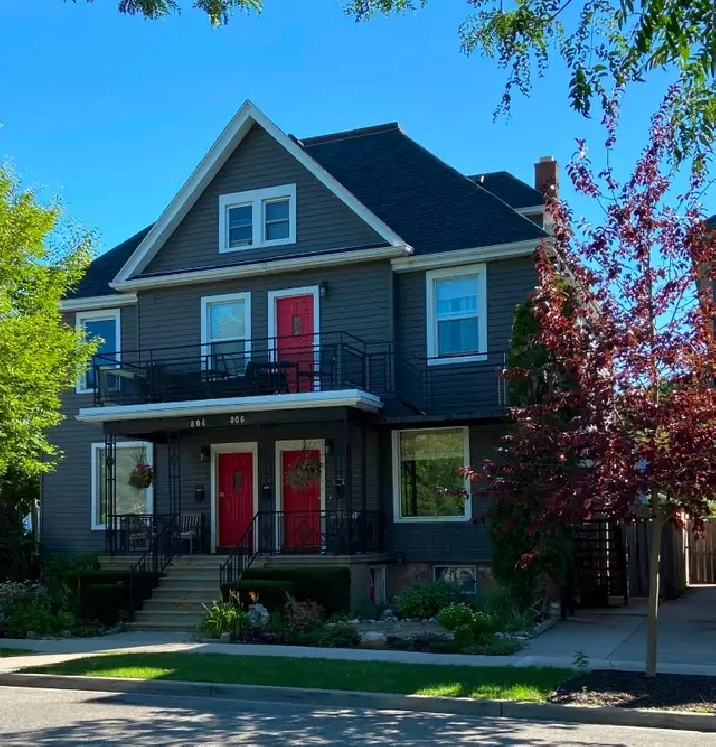 Old Walkerville Charmer-2 Bedroom Upper for Rent