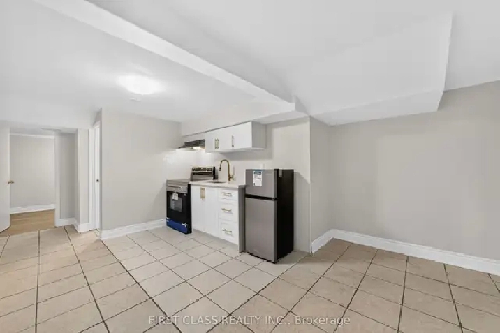 AGINCOURT - 2 Bed   1 Bath Unit for Rent in Agincourt North