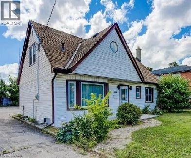 33 SIXTH Avenue Unit# UPPER