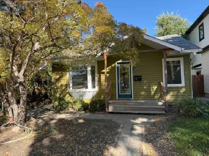 3 Bed Home & Garage for Rent in Buena Vista