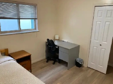Nanaimo Stn(7 min walk) Clean, Safe, Quiet Room Nov 1st ($900, U