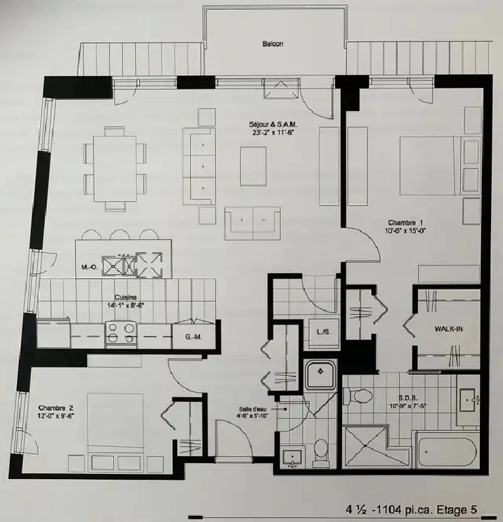 STUNNING MODERN FURNISHED 4 ½ - MAGNIFIQUE 4 1/2 MODERNE MEUBLÉ