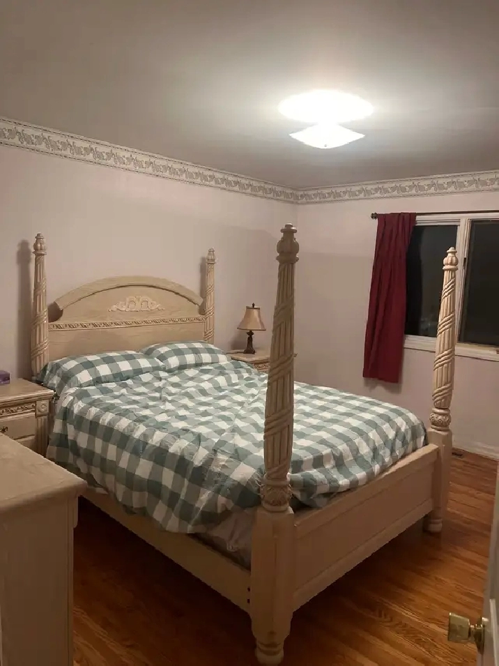 ROOM FOR RENT - STUDENT/YOUNG ADULT ONLY