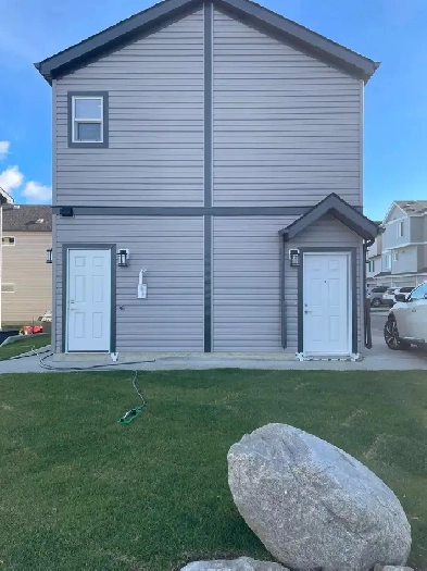 2 Bedrooms brand new Garage Suite