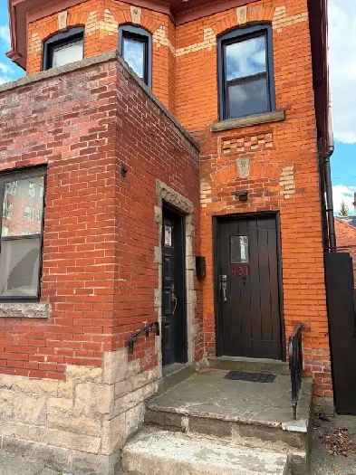 Recently Renovated One Bedroom Apartment