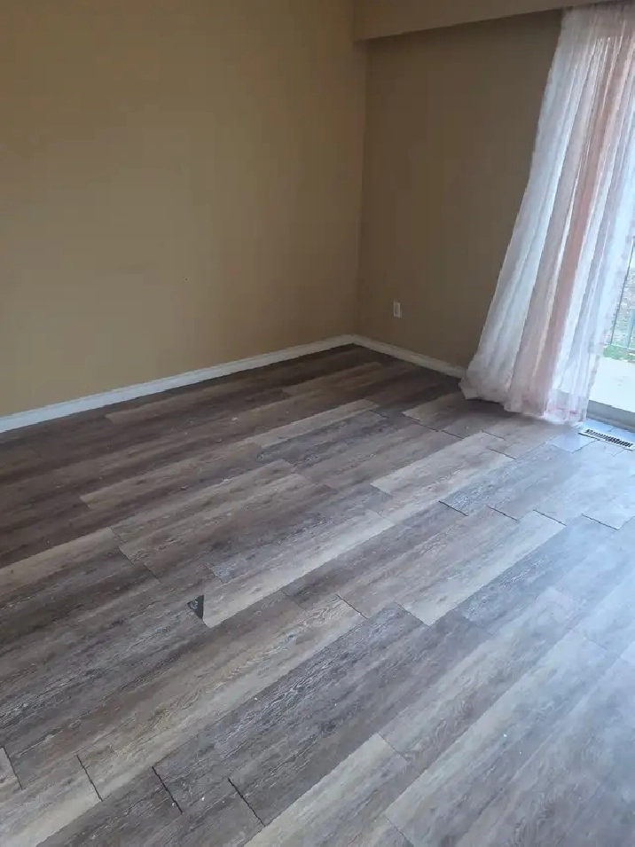 THREE BEDROOMS TWO  WASHROOMS TOWN HOUSE FOR RENT