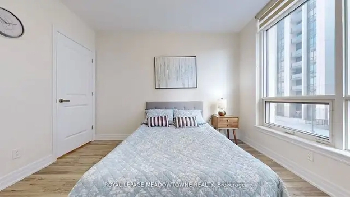 Spacious 1 Bedroom   Oversized Den Condo for Rent | Vaughan