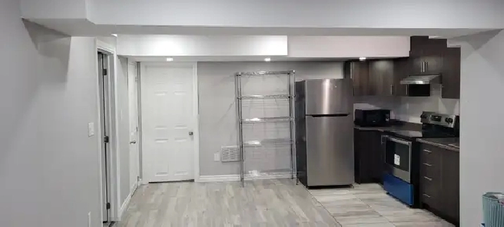 Clean 2BR basement in Brampton w Side Entrance