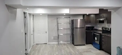 Clean 2BR basement in Brampton w Side Entrance