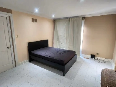 Private room for rent