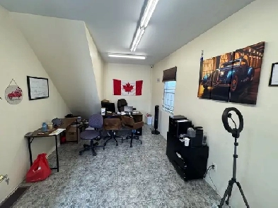 CAR DEALERSHIP OFFICE & LOT FOR RENT – OSHAWA Omvic approved