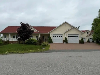 8 Lakeview Pl, Appleton