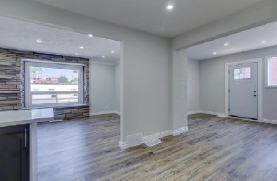 Beautiful Renovated 3-Bedroom House for Rent – Hamilton