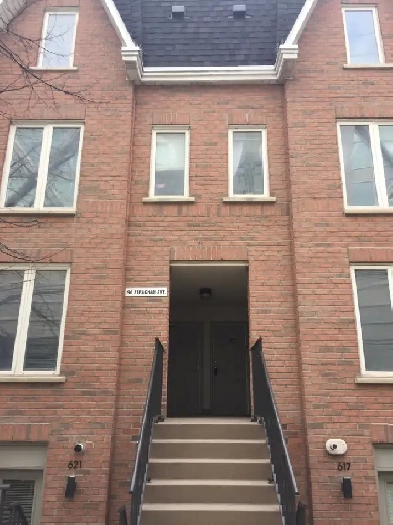 King West townhouse, 2 bedroom